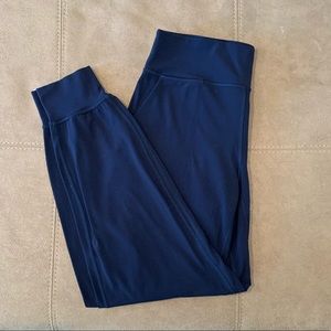 Lululemon 🍋 28” Align Jogger in Navy sz. 10